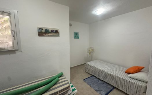 Küçükbük Koyu’nda Site İçerisinde 5 + 1 Müstakil Bahçeli Villa
