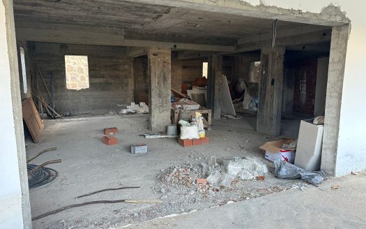 Gündoğan Merkezde 500 m2 Arsa İçinde 3 Katlı Daire Komple Satılık