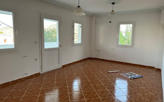 Gündoğan Merkezde 500 m2 Arsa İçinde 3 Katlı Daire Komple Satılık