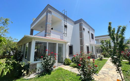 Bodrum Gündoğan Merkezde Yıllık Kiralık Villa