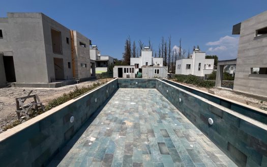 Fırsat!! Küçükbük Koyunda Denize 3 Dakika 2+1 Projeden Daireler