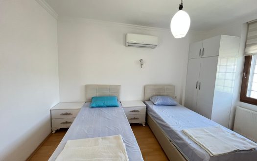 Bodrum Gündoğan Merkezde Yıllık Kiralık Villa