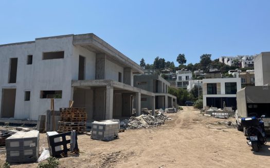 Fırsat!! Küçükbük Koyunda Denize 3 Dakika 2+1 Projeden Daireler
