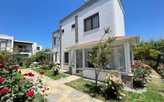 Bodrum Gündoğan Merkezde Yıllık Kiralık Villa