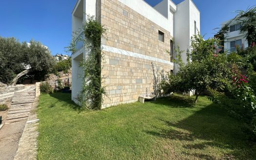 Bodrum Küçükbük Koyu Sitede Müstakil Bahçeli Villa Deniz Manzara