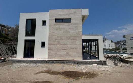 Fırsat!! Küçükbük Koyunda Denize 3 Dakika 2+1 Projeden Daireler