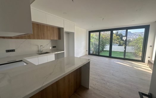 Gündoğan Merkezi Konumda 2+1 Bahçeli Yeni Dubleks Villa