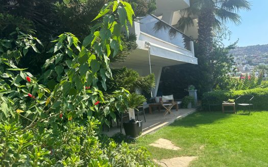 Gündoğan Koyunda Deniz Sıfır Site İçinde Bahçeli Villa Satılık