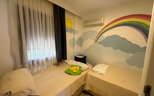 Gündoğan Koyunda Deniz Sıfır Site İçinde Bahçeli Villa Satılık